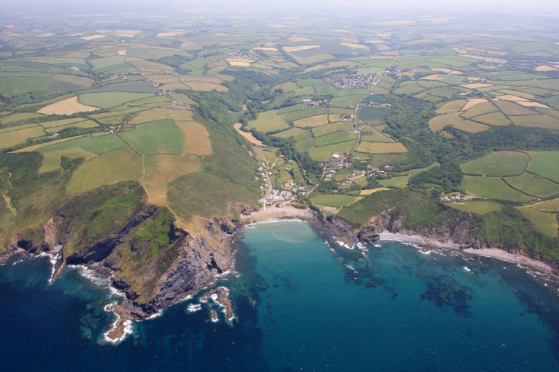 Crackington Pendant